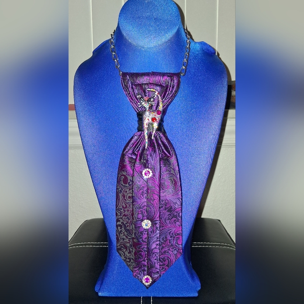 👔 IT'S A SALE!! DEBONAIR COUTURE TIE NECKLACE 👔
